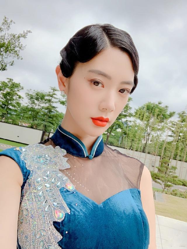 17间房主播跳舞 直播9